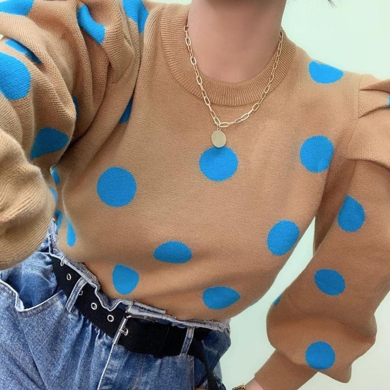 Dámský svetr s puntíky