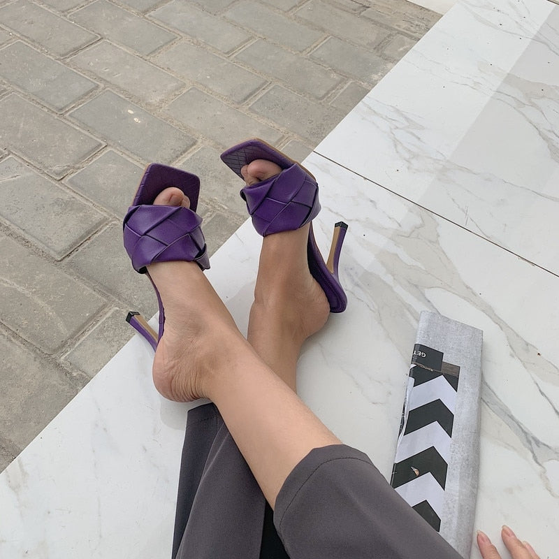 Dámské luxusní sandále na podpatku