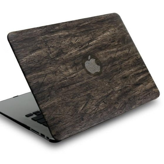 Kryt s imitací dřeva na Macbook