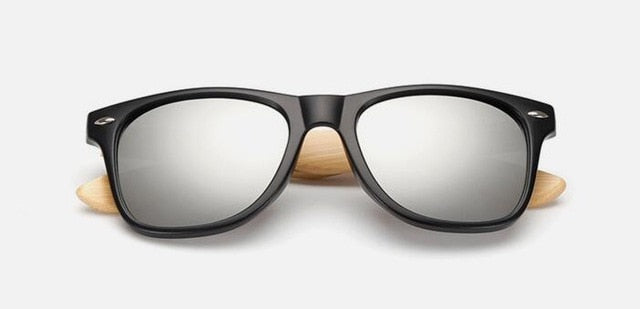 Sluneční brýle s dřevěným detailem