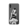 Ariana Grande kryt na IPhone