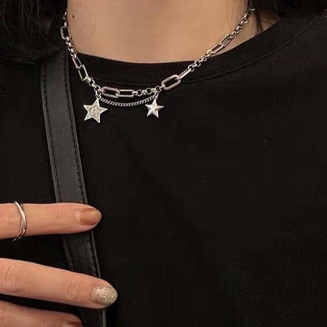 Dámský náhrdelník s hvězdičkami