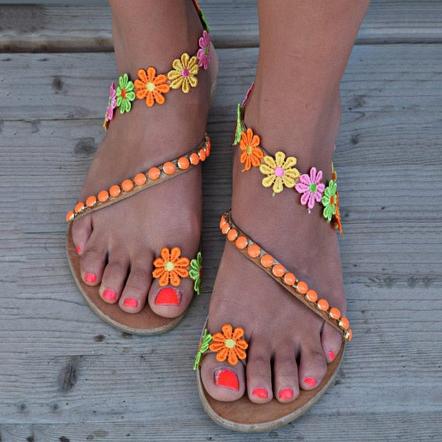 Dámské sandále s květinami